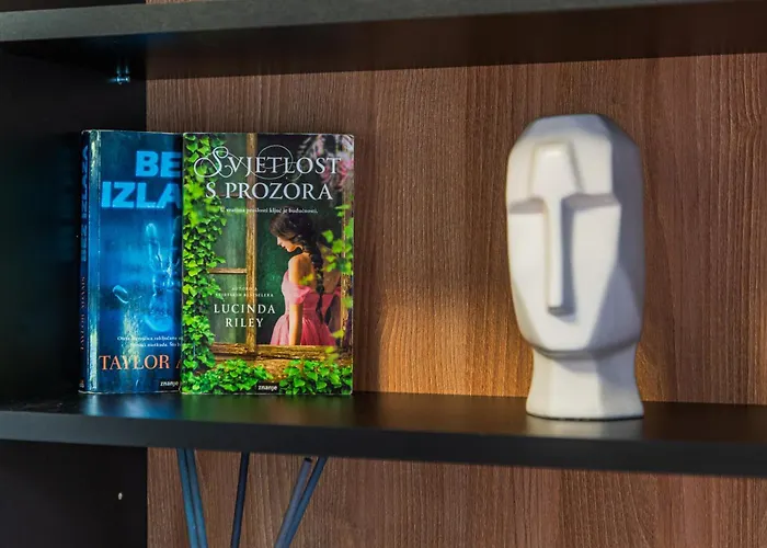 Flexible Selfcheckins 92 - Zagreb - Parking - Loggia - Bedroom