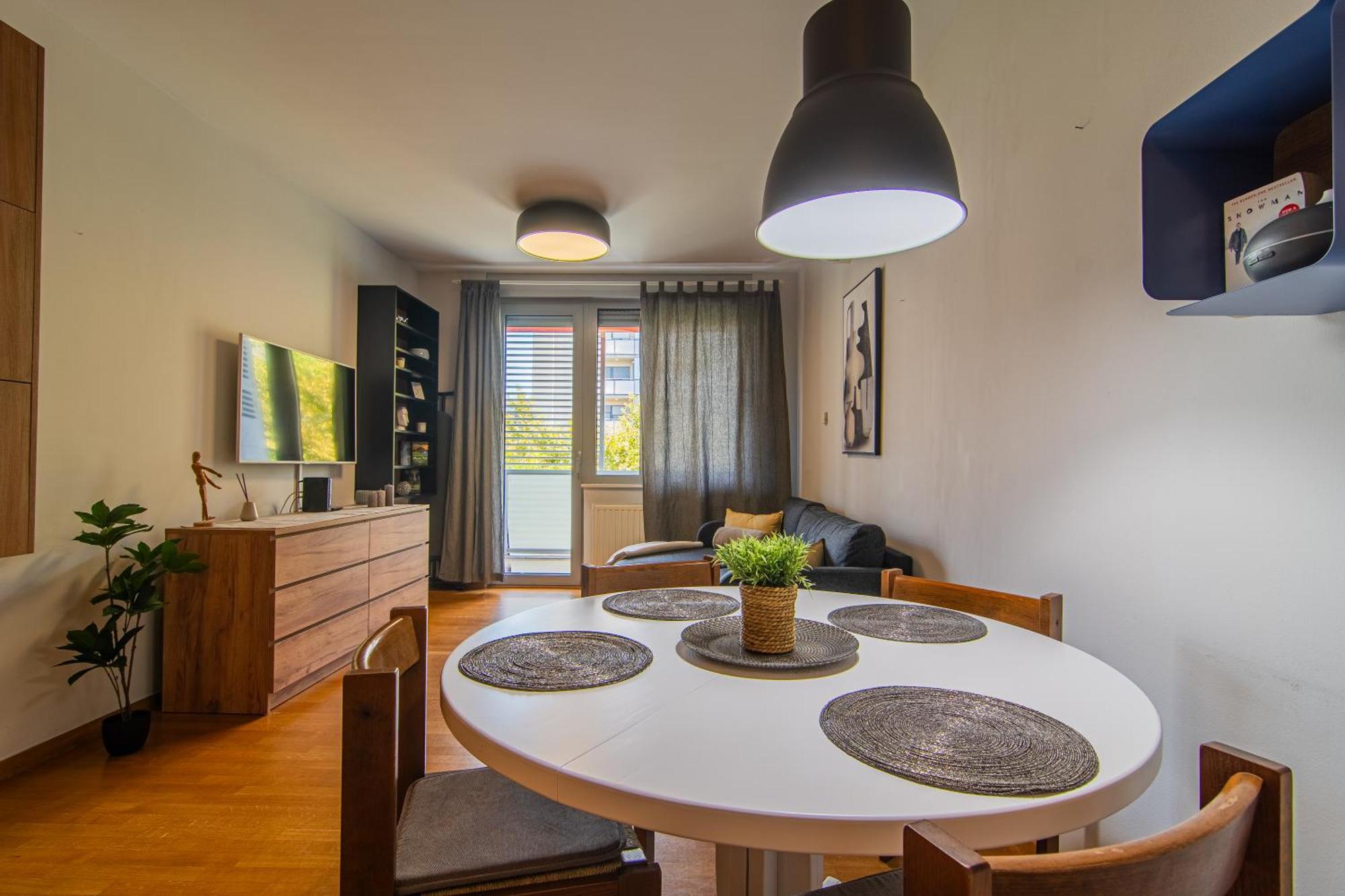 Flexible Selfcheckins 92 - - Parking - Loggia - Bedroom